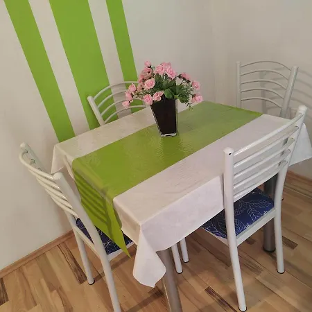 Mala Paklenica סלינה